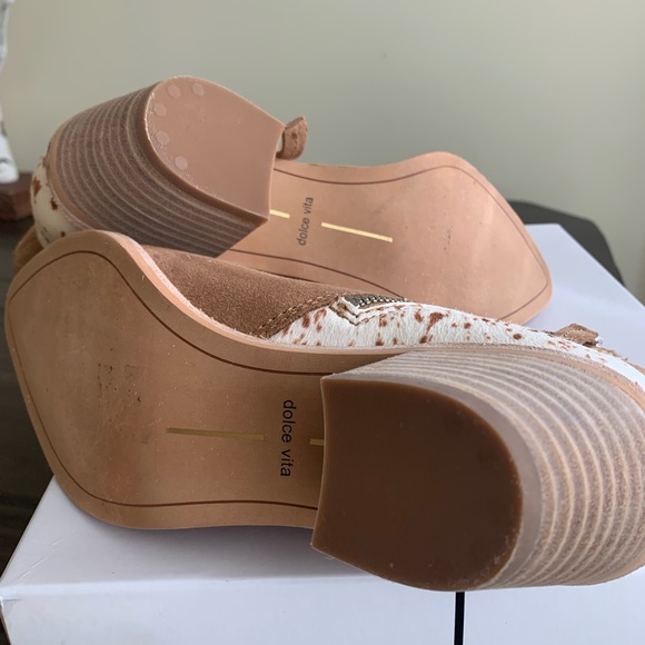 Dolce Vita Senica Dark Saddle Suede Bootie - Picture 5 of 12